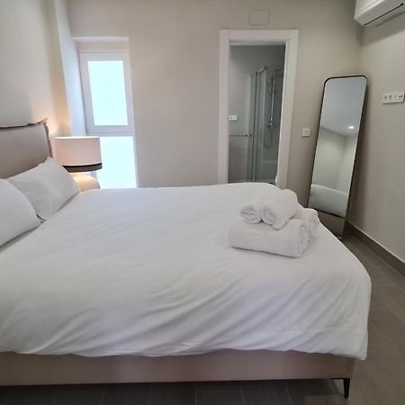 Navas Penthouse 301 By Florentia Homes Granada Luaran gambar