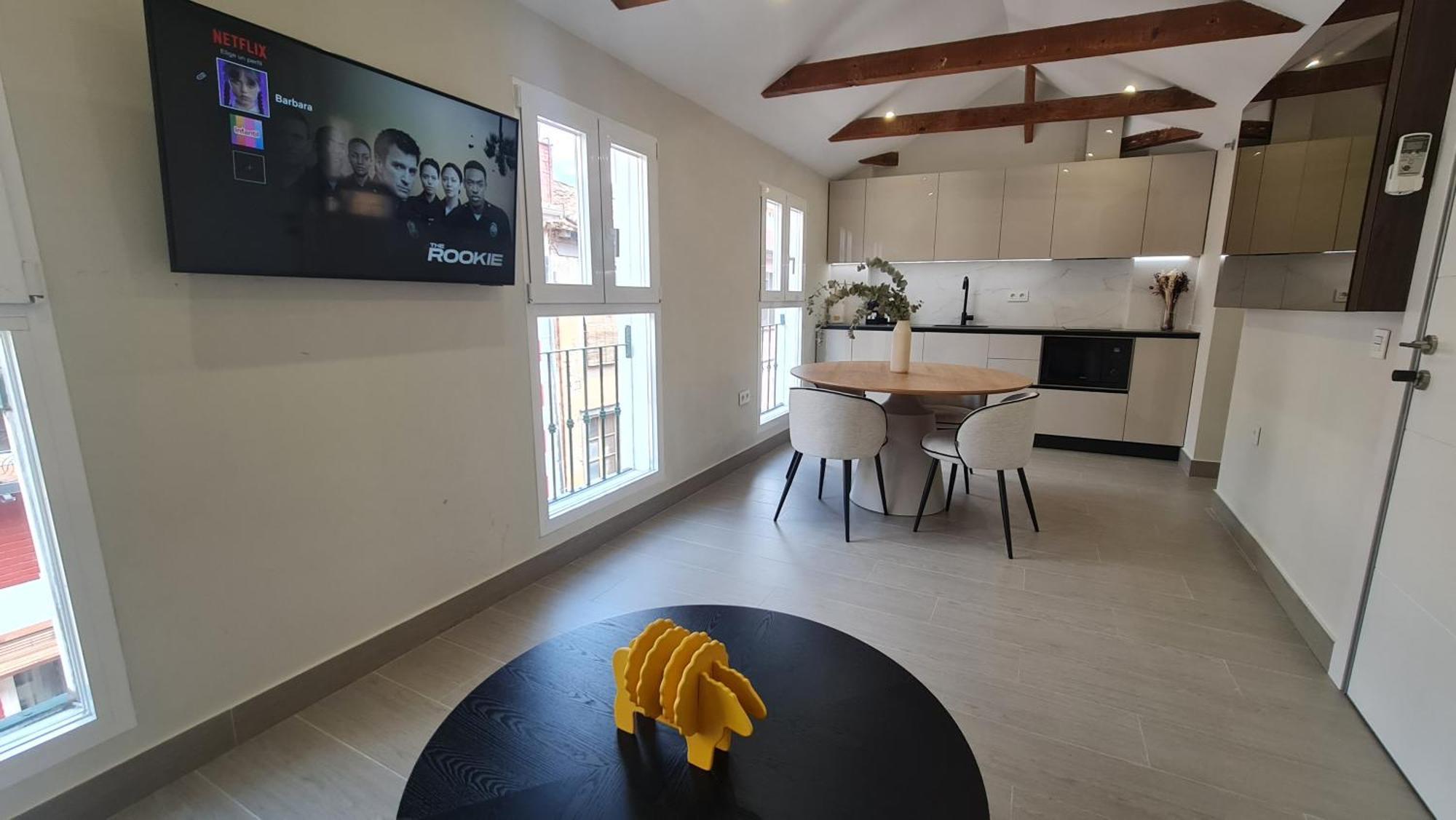 Navas Penthouse 301 By Florentia Homes Granada Luaran gambar